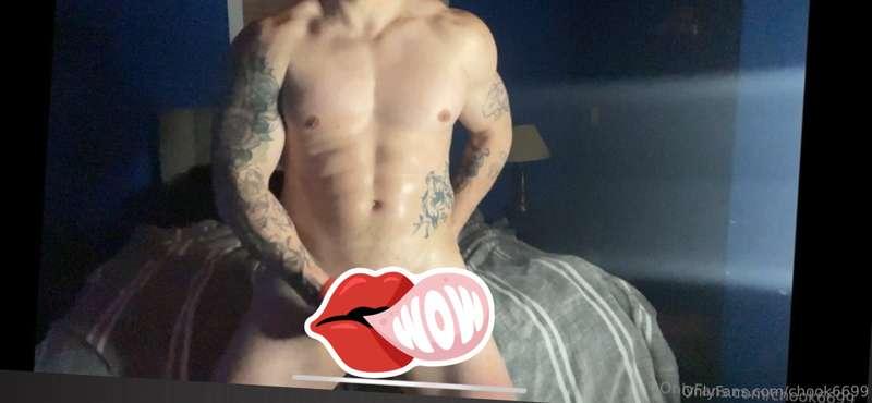 DM if you want to see what cums out 😈😈💦