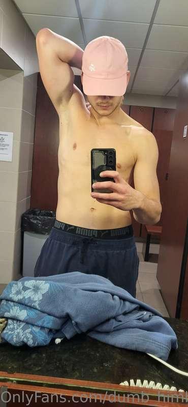 dumb_himbo_bro image #0
