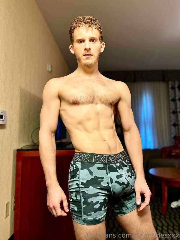 Had to take advantage of the lighting in that hotel room bef..