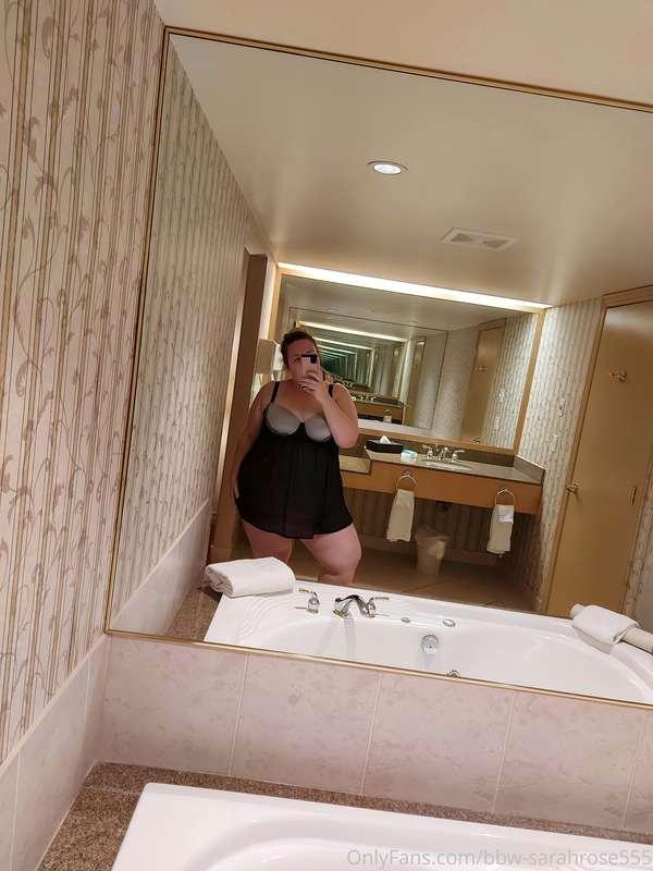 Am I the only one who rents hotel rooms with large jacuzzi?