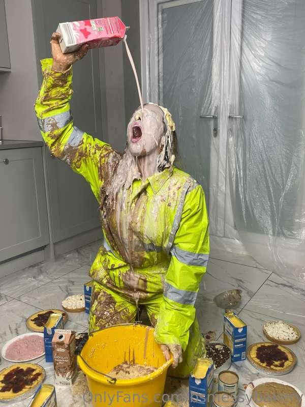 bsmessybakery image #13