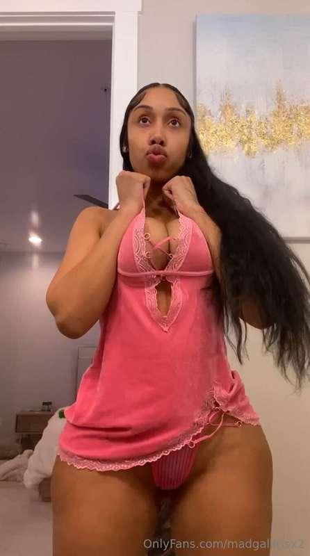 Pink, sweet and love to be licked 🤭👅