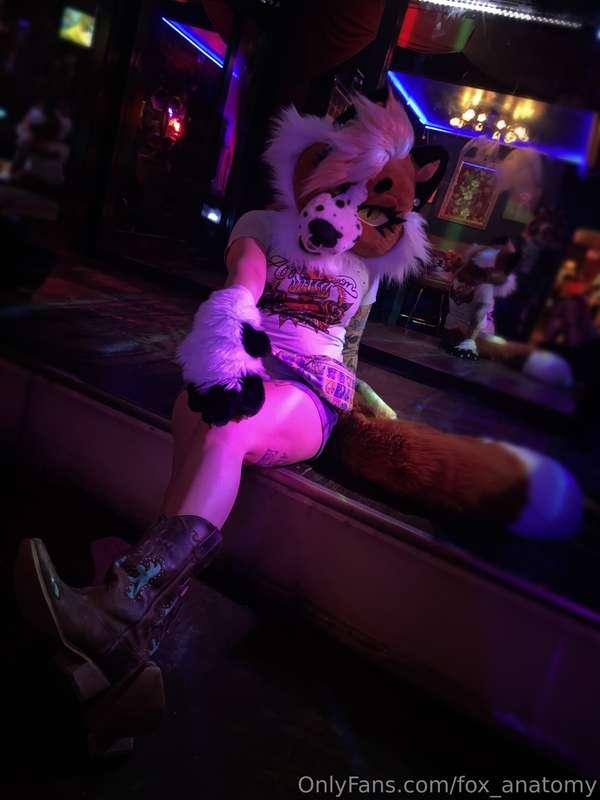 You got one shot. What’s your bar pick up line? ;) imagine t..