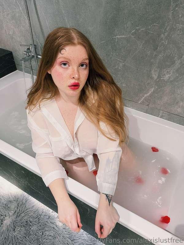 alexislustfree main image