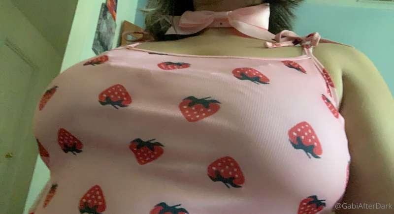 Lots of free teasers for the new set! I've been busy recentl..