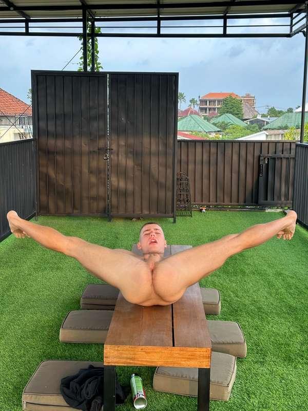 How good bottom would I be for you?😜