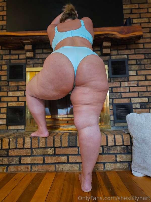 sheslillyhart image #0