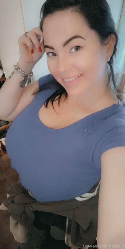 Had a little workout today.... sweaty boobies 🥵