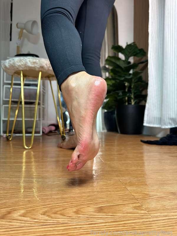 anikaprettyfeet_ image #20