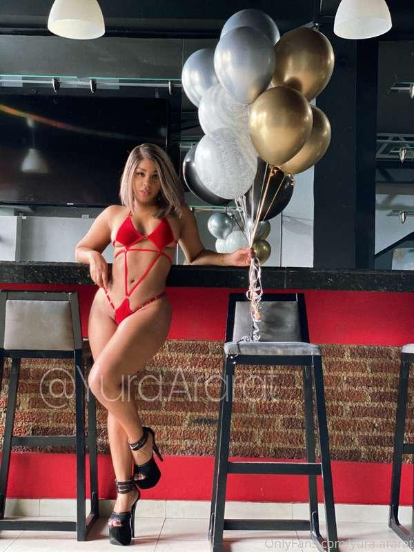 I can't keep calm... It's MY BIRTHDAY BITCH! 🥳🔥😈 I'm waiting..