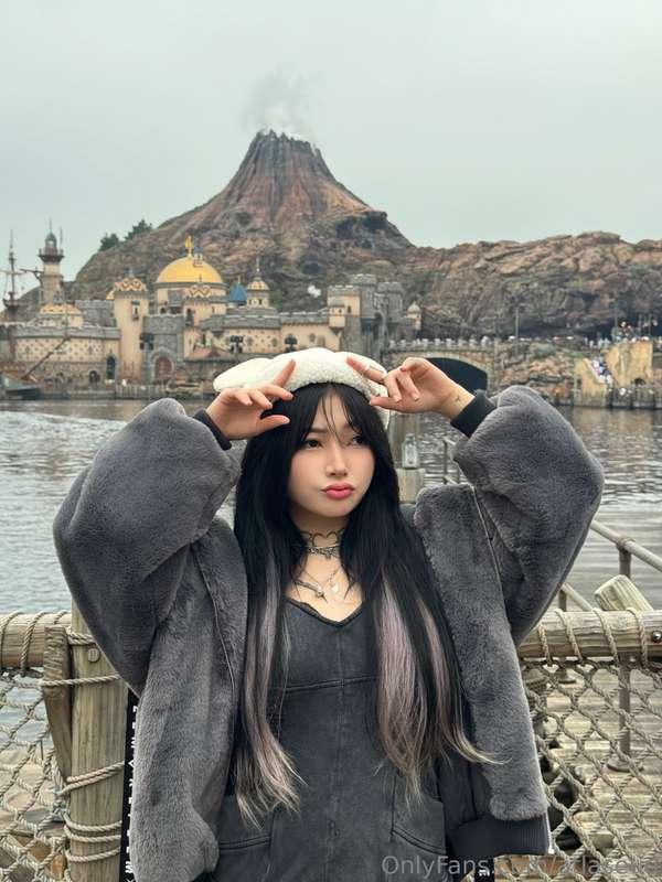 Woah this mountain is HUGE!!