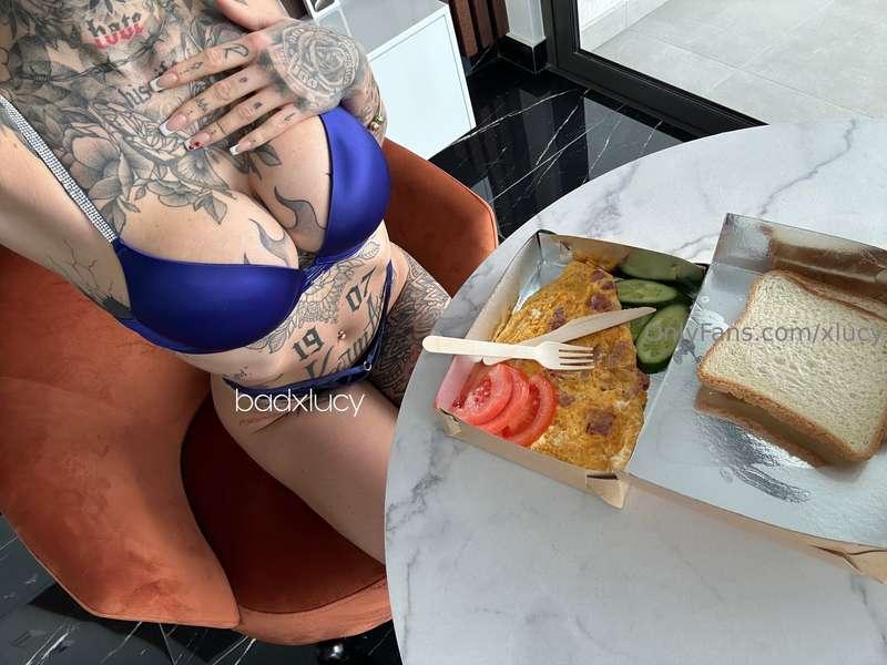 Wanna have some breakfast with me? 😏