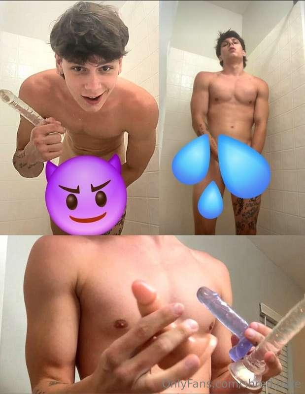 USING DILDOS, EDGING & CUMMING live right now 💦💦💦 plenty of ..