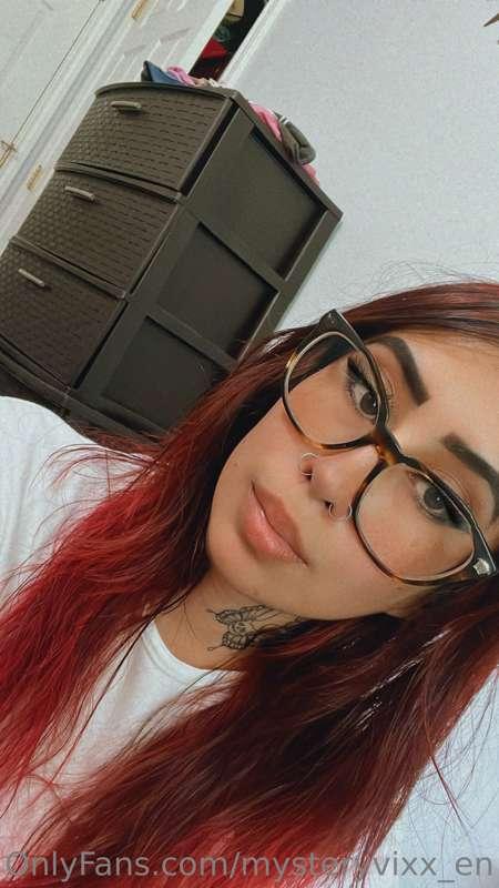 mysteryvixx_en image #0