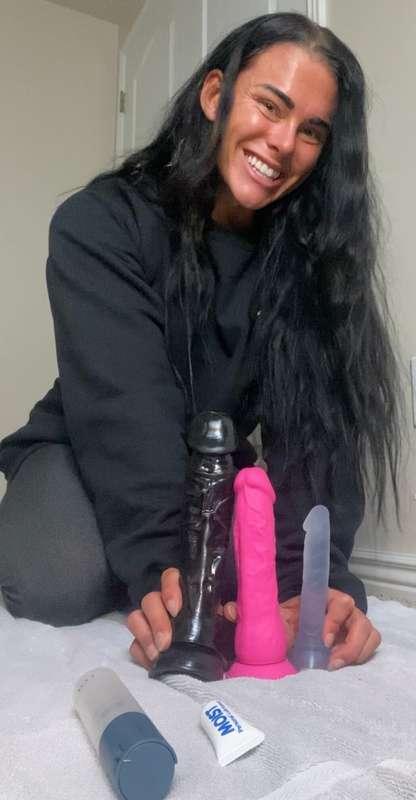 Just filmed a super intense dildo anal video 😈