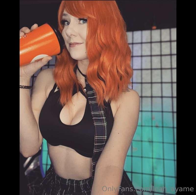 My hair matches my cup 🔥