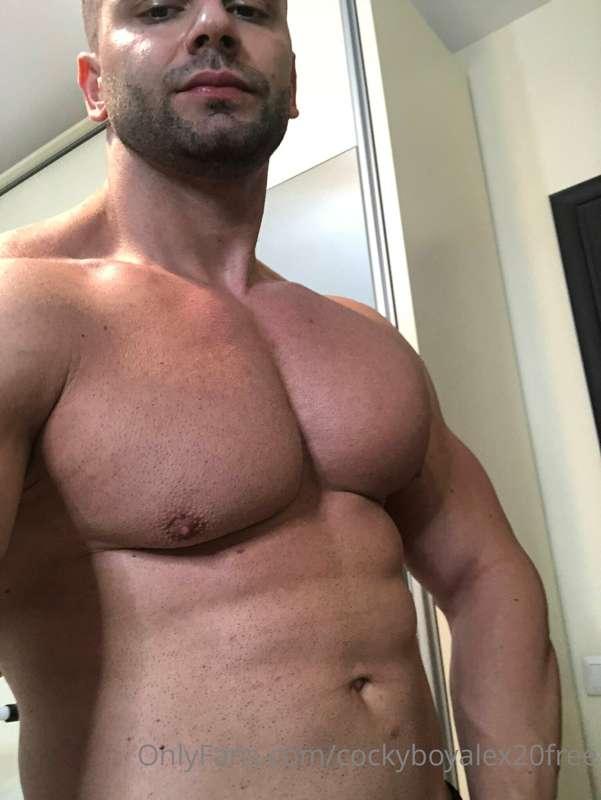 💥For more hot content join my VIP page @cockyboyalex20 💥 wil..
