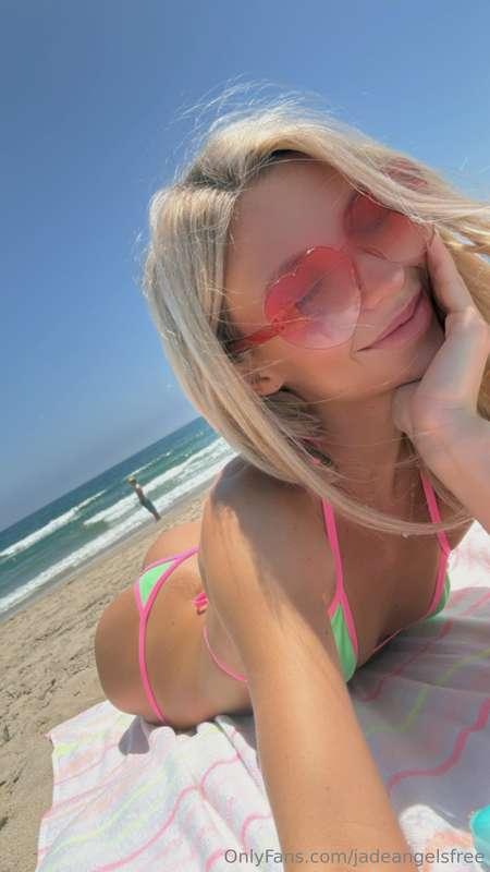 Living my life one day at a time☀️🩵