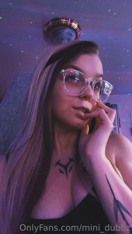 Hi hiii, my name is Mini! So I see you have found my spicy p..