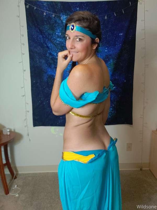 As much as this costume is a pain in my ass....  I still lov..
