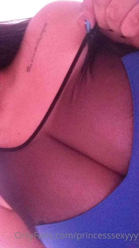 Do you like my boobs?🎈🎈