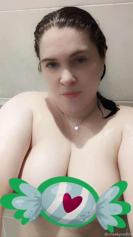 Check your DMs for a steamy shower shoot - I am SO NAKED