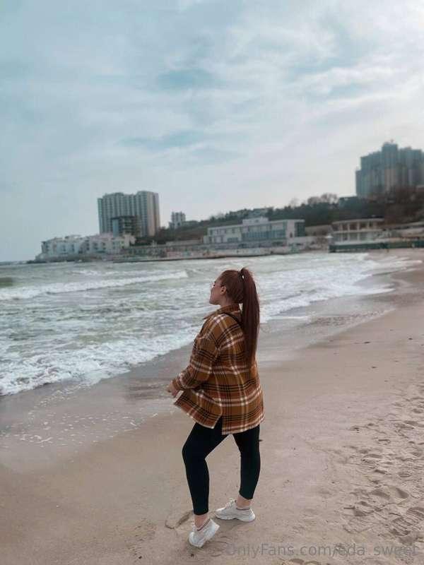 I was on the sea today , and how it was beautiful, I think w..