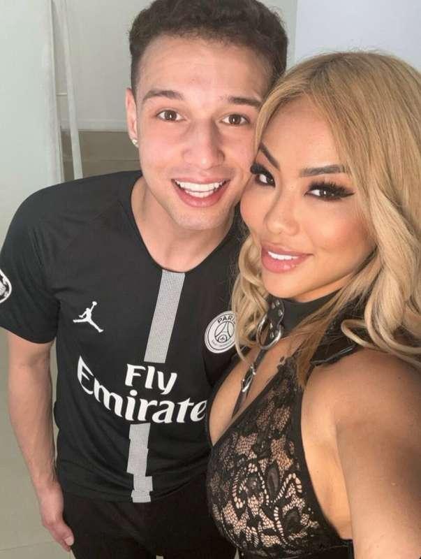 I went his apartment just for photoshop 📸end up I have so mu..