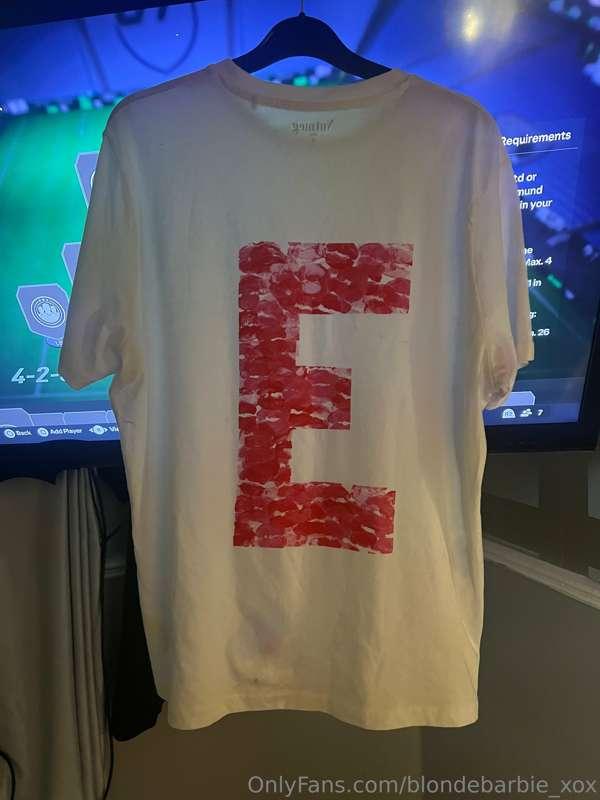 What a great idea from one of my subs! 

Wanted a T-shirt wi..