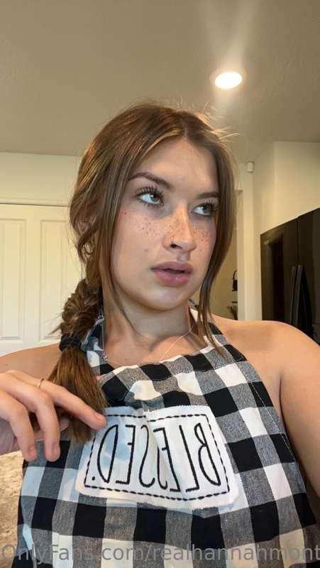 CHEF RILEY 🍞 I've got some buns in the oven aka as ur DMS 💕