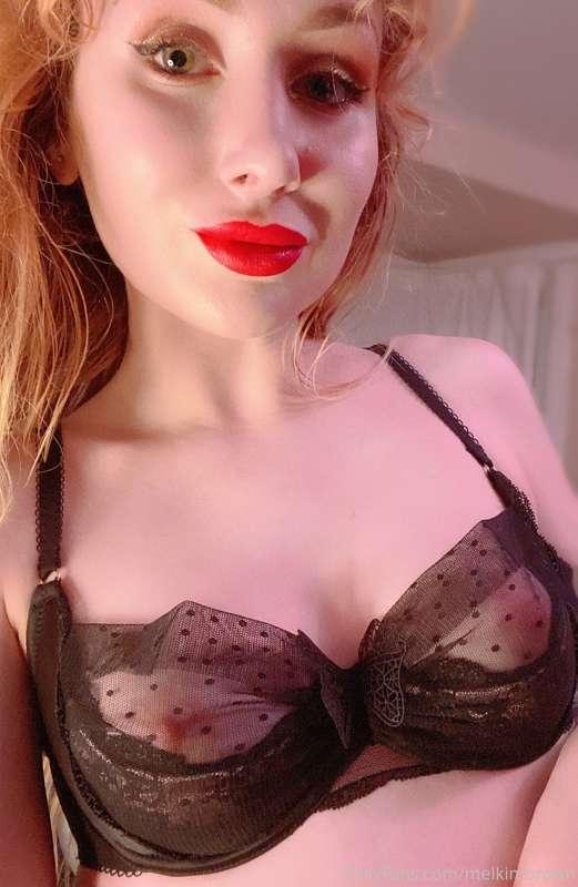 Bras you can see through are brilliant 😋

Oooook so 🤭 this h..
