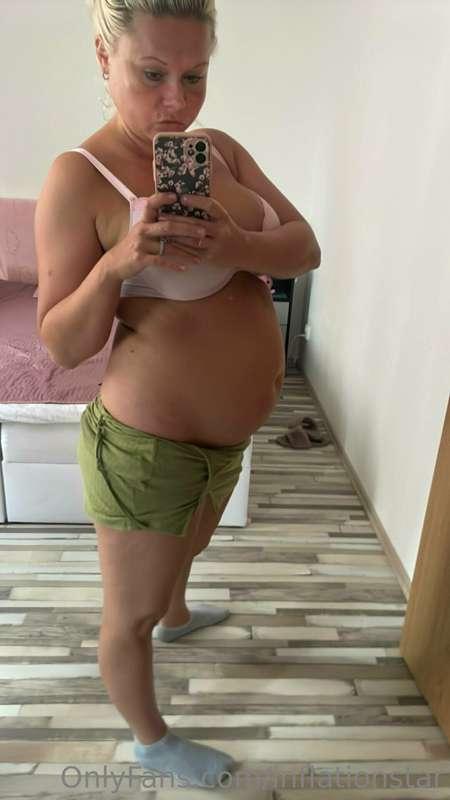 And here few hours late with fuller belly . Sorry about blac..