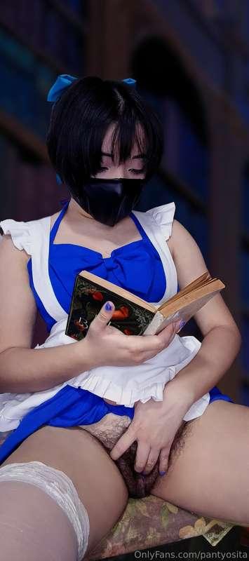 Oh... Estoy tan asustada, me pondré en 4 delante de esta eno..