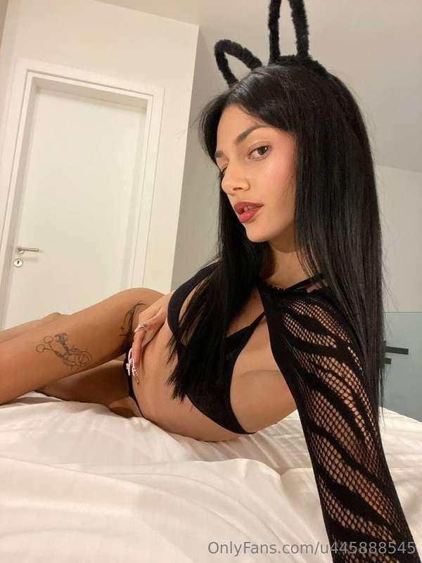 Swipe to see a surprising angel 😇 