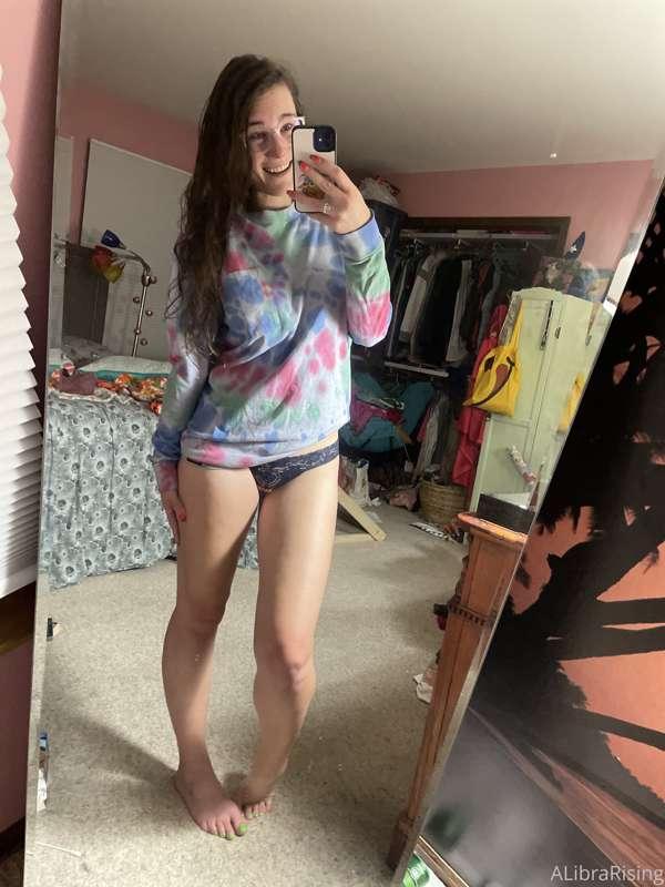 Just found this tie dye gem this weekend and I am in loveeee..