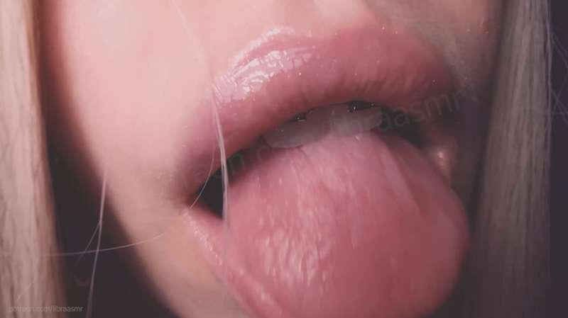 asmr lens licking 👄✨⭐️