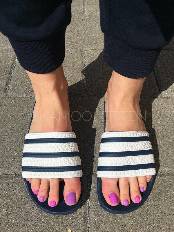 Spring is heeeere. Time for slippers ☺️☺️
