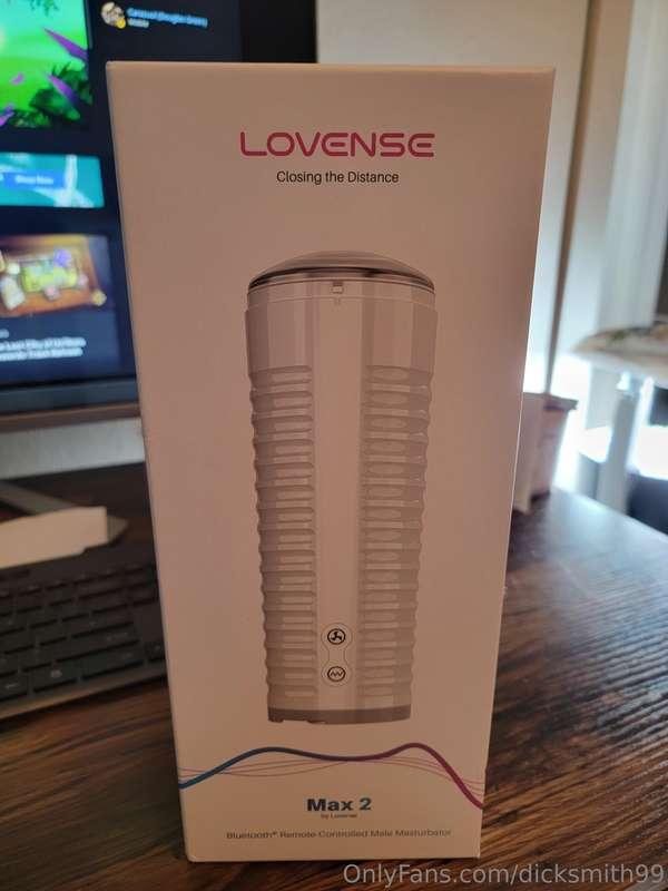 Holy shit folks! My Fan itsnotme_alex bought me this new Max..