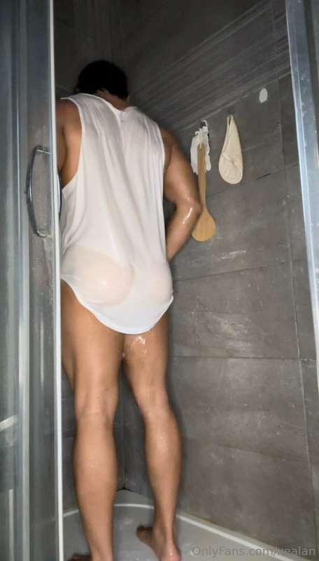 Perfect shower 🚿 today 🥵🥵💦🚿🚿