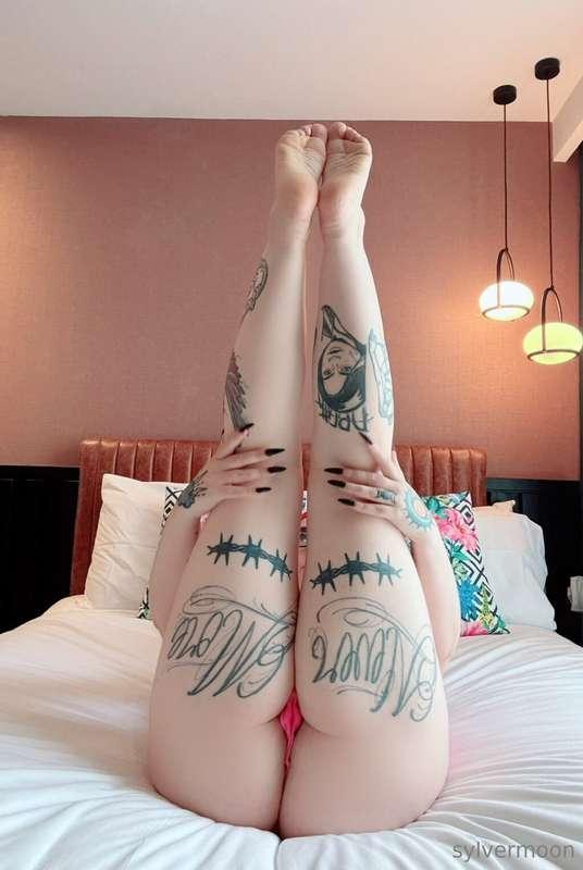 my vip page @sylvermoonx has 0 ads, 0 spam, and LOTS of free..