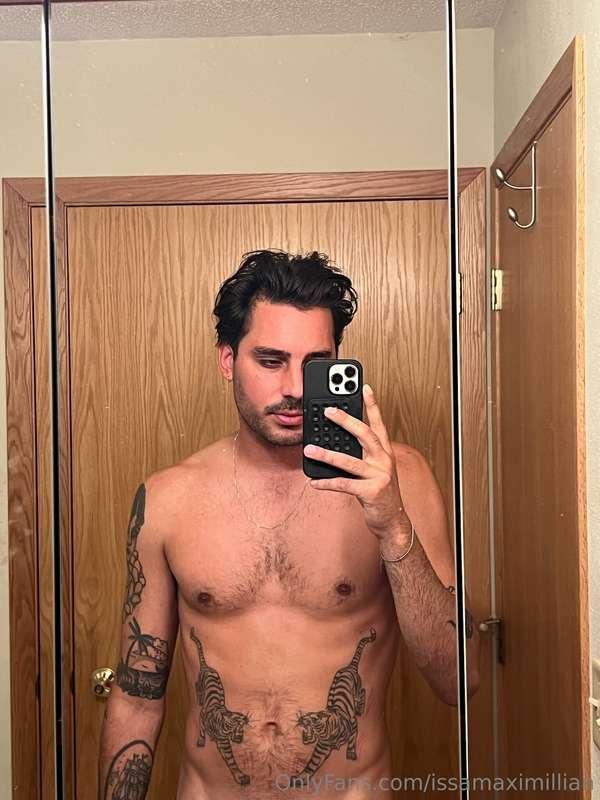 No filter needed when you wake up like this 🔥