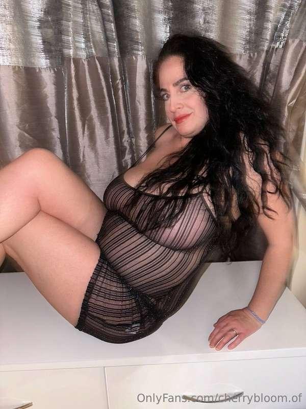 Pity my hair is covering my juicy nipples 🚀💦💦