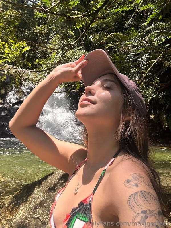 wet and wild just for you baby 🥰 see it here: @maxinevipx