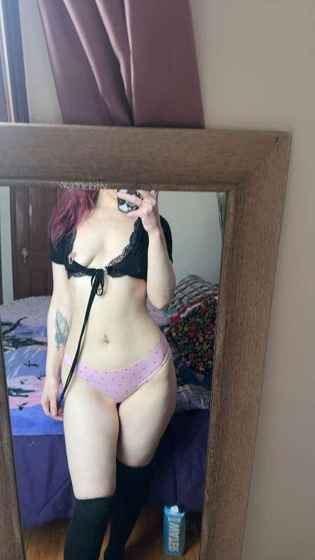 roses are red, violets are blue, here's a goth slut just wai..