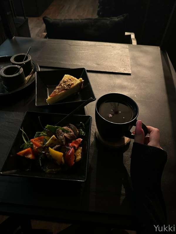A cozy dinner for one person 🍽️😋