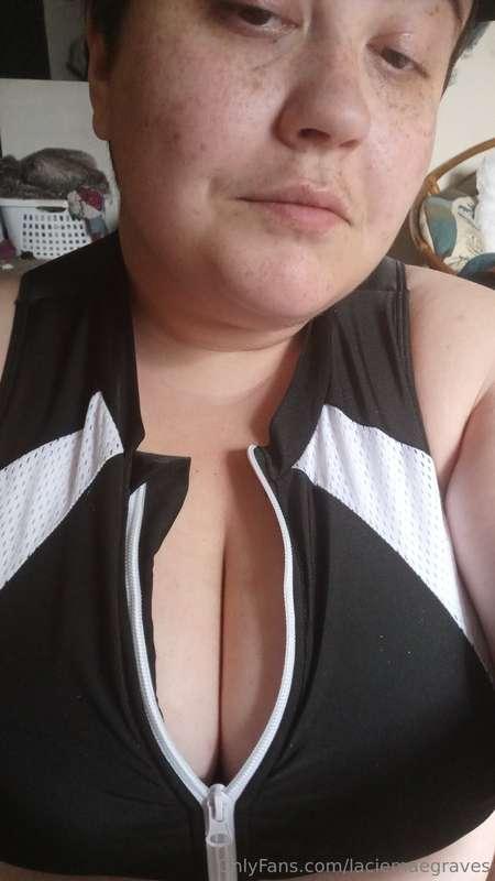 New swimsuit pictures went up @acethecub