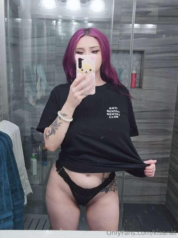 Hi can I sit on your face? ❤️ ( say yes )