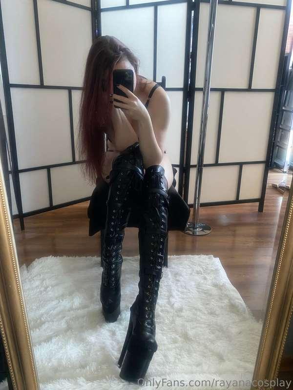 In case you missed my Instagram stories 👀Hotter version here..