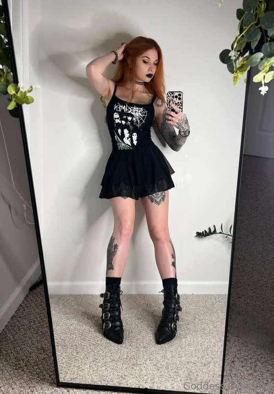 Who’s gonna get on their knees and kiss my boots?
