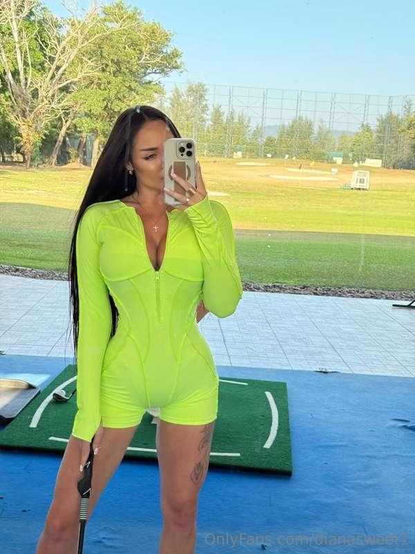 🏌️‍♂️ First day on the golf courseThe first day on the golf ..